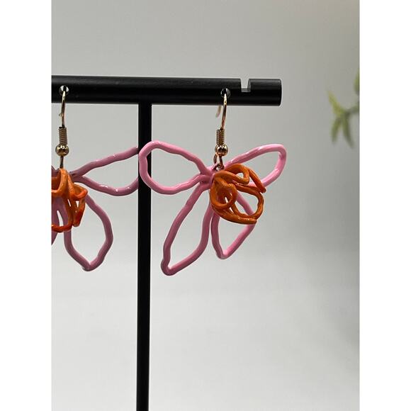 Mignonne Gavigan Bridget Bright Pink Orange Enamel Flower Dangle Earrings - Picture 8 of 8